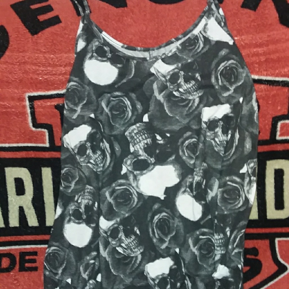 Womans scull tank top